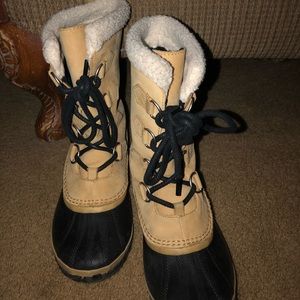 Sorel size 8